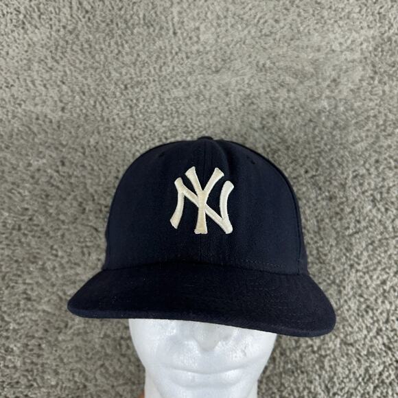 VTG New York Yankees New Era Hat Mens 7 1/2 Blue Fitted Baseball Cap 00s USA - Picture 2 of 11